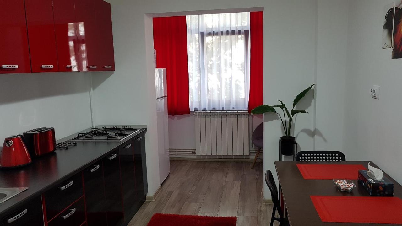 Mary Apartment Galaţi Exteriör bild